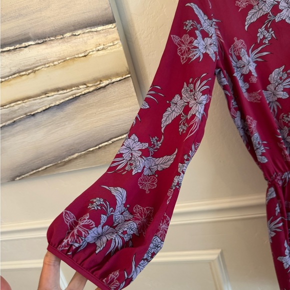 NWOT Button Up Short Floral Romper Size Small - Picture 6 of 13